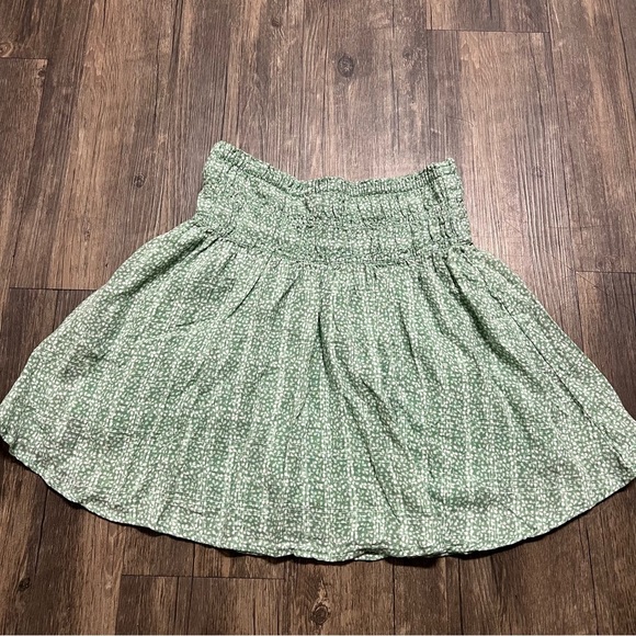 Abercrombie Kids Green Floral Stretch Waist Mini Skort A Line Flowy Skirt 15/16 - Picture 4 of 8